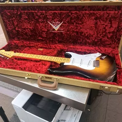 Fender Custom Shop 70th Anniversary Stratocaster 2